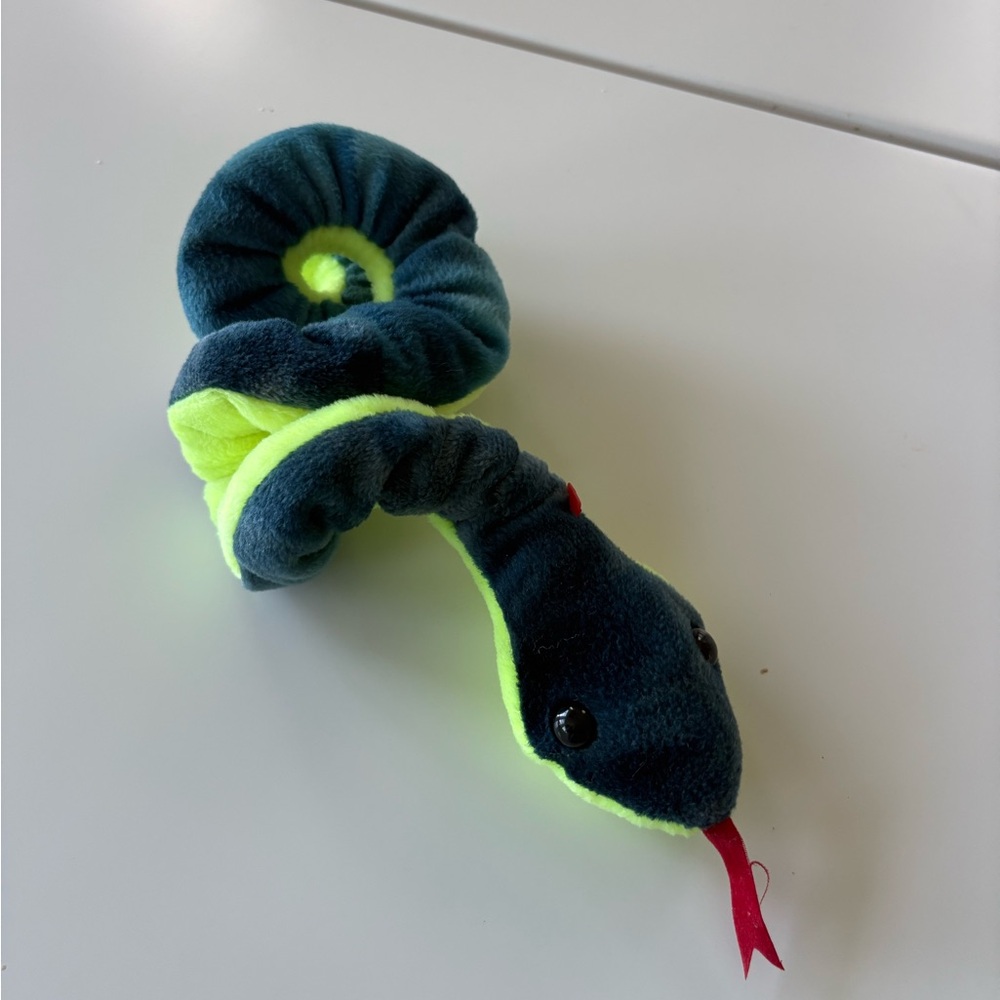 Ty Beanie Baby -"Hissy"  Dark Green and Neon Yellow